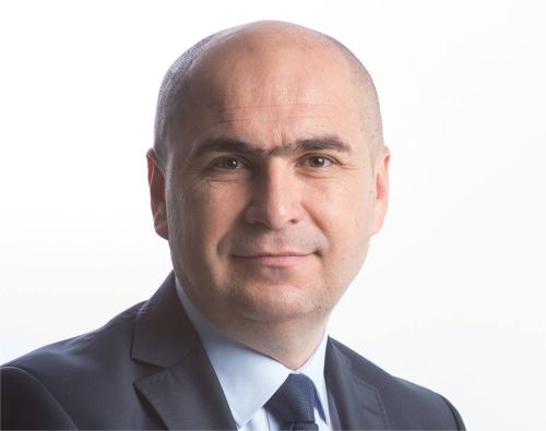 Funcţia de premier: 9 candidaţi pe loc